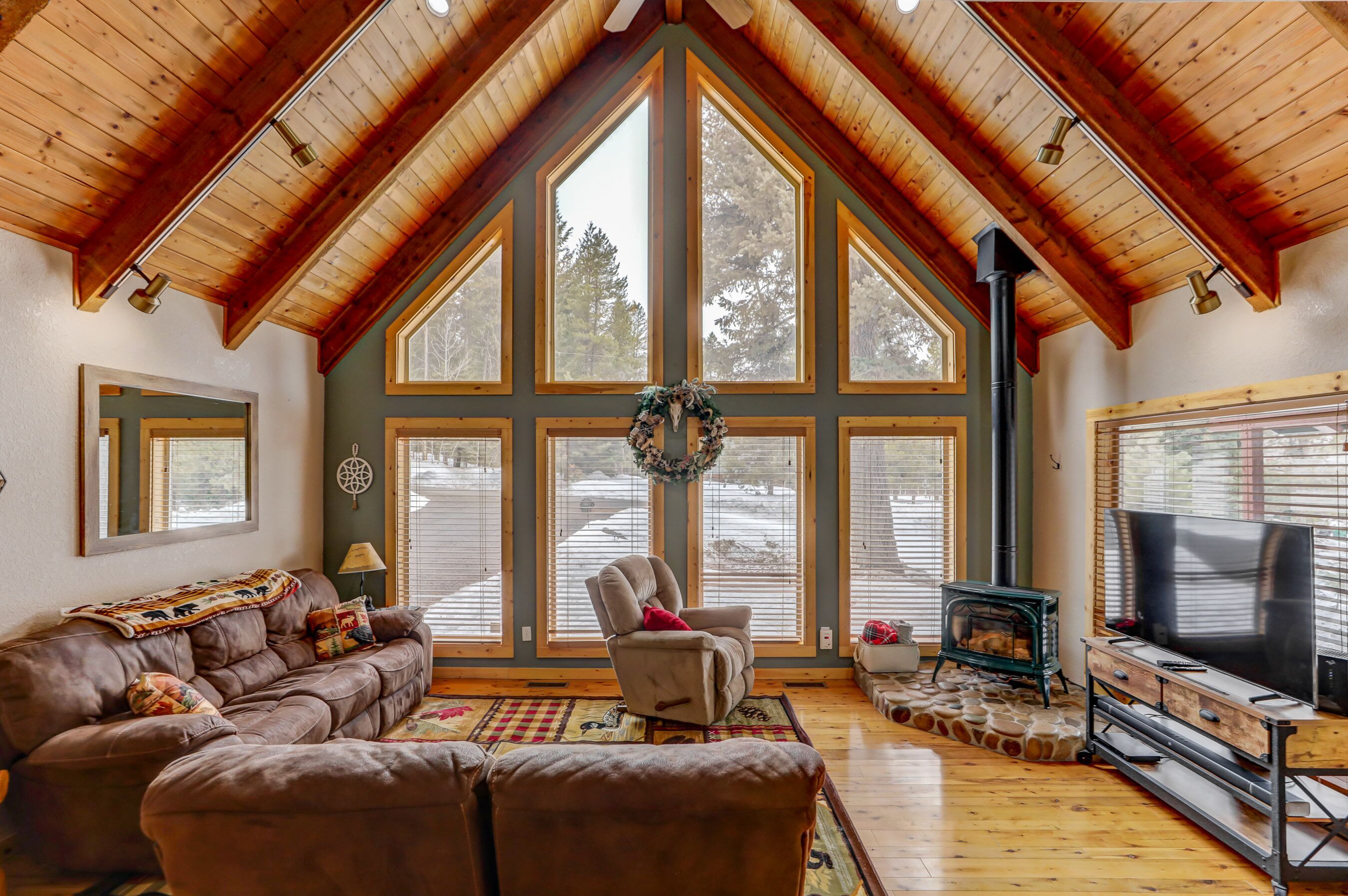 A-Frame of Mind - Hot Tub - Pet-friendly - Trailer Parking - Wildlife - Quiet - Riverwalk access