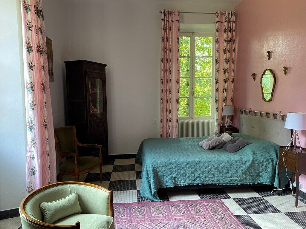 CAHORS - Family Manor