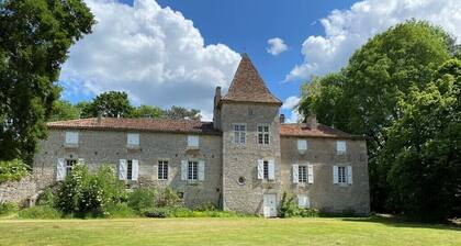 CAHORS - manoir familiale du XVIIe siecle