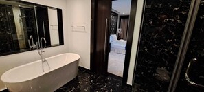 Bathroom - Nordic Tower (Manama)