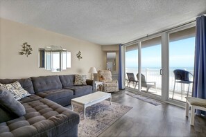 Smart TV, DVD player, stereo