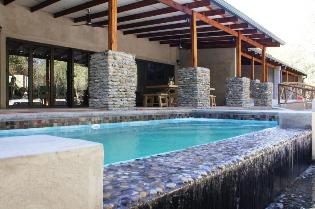 屋外プール、サンラウンジャー