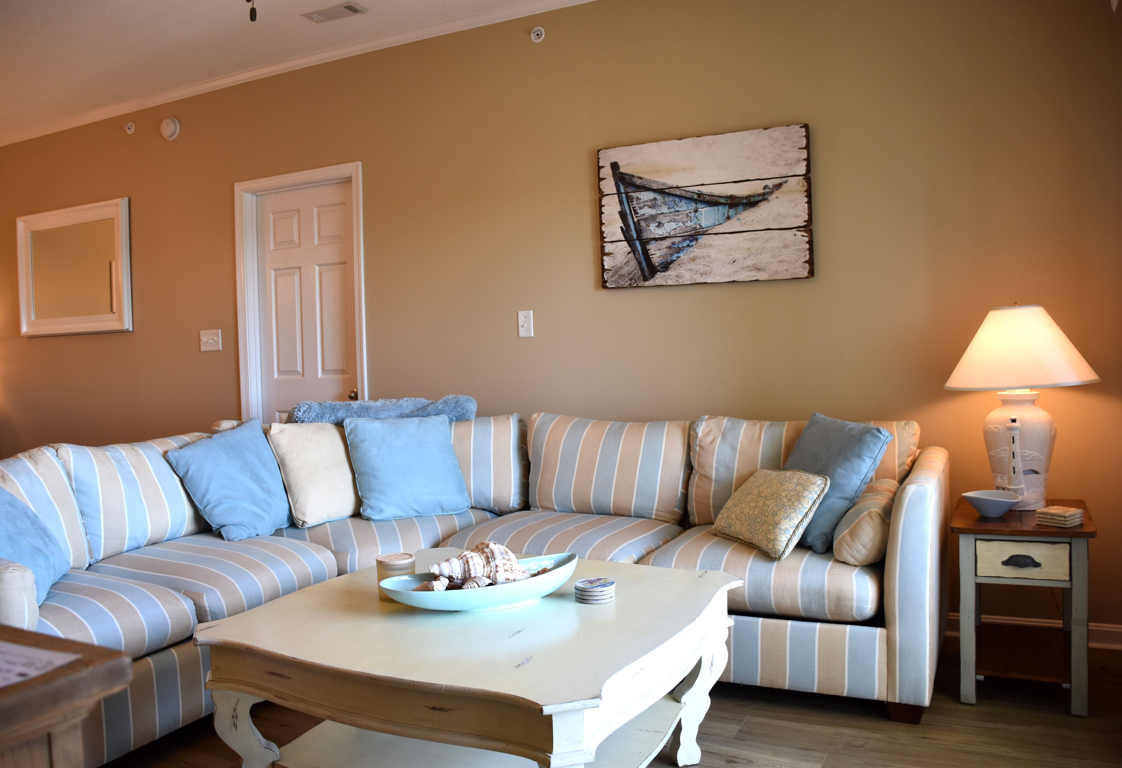 Fabulous Five Points Condo Just Minutes to Downtown Lewes