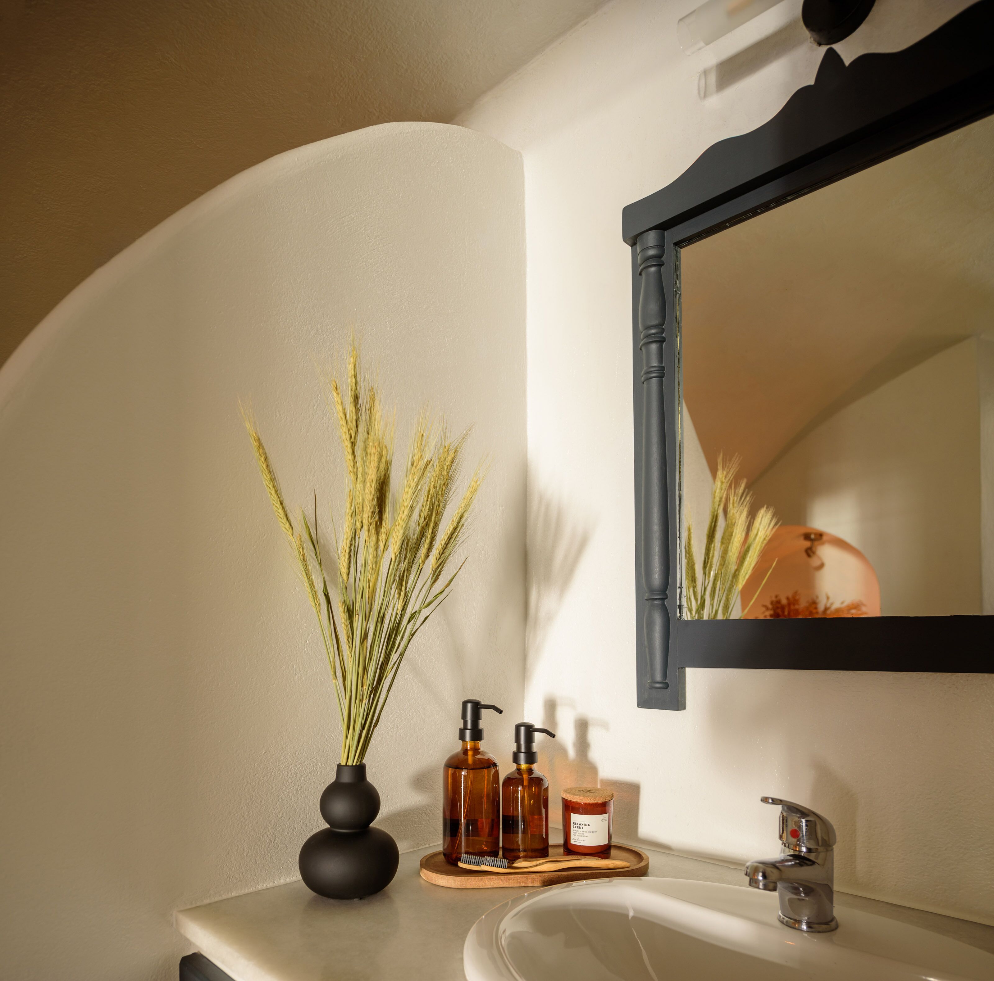 Photo - Firalia, Casa In Rock Suites