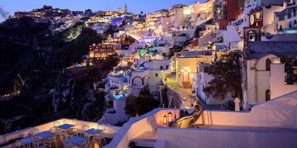View from property - Firalia, Casa In Rock Suites (Santorini)