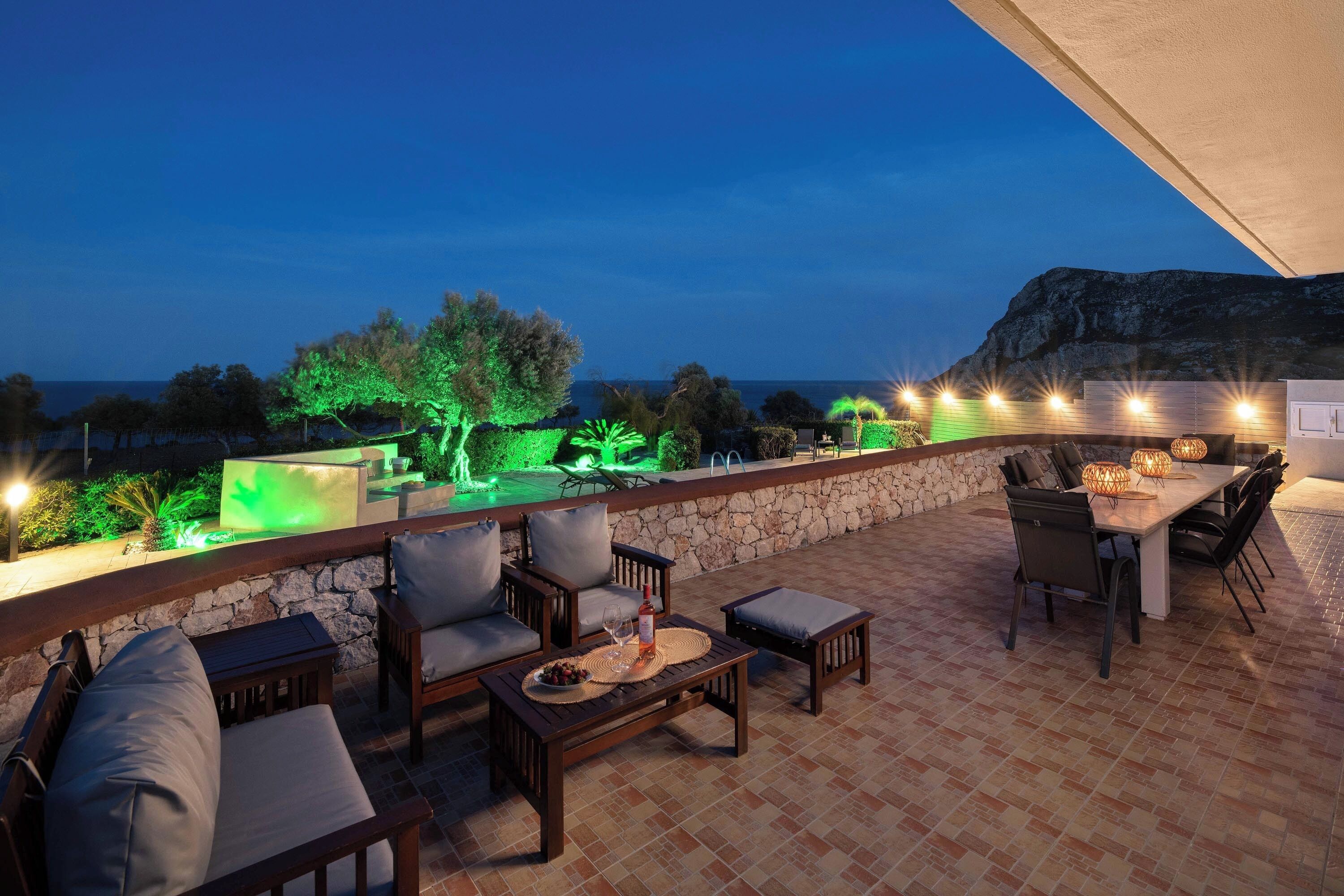 تناول الطعام بالخارج