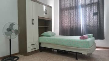 1 habitación, wifi y ropa de cama