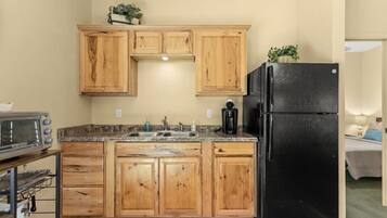 Frigorifero, microonde, forno, macchina per tè/caffè