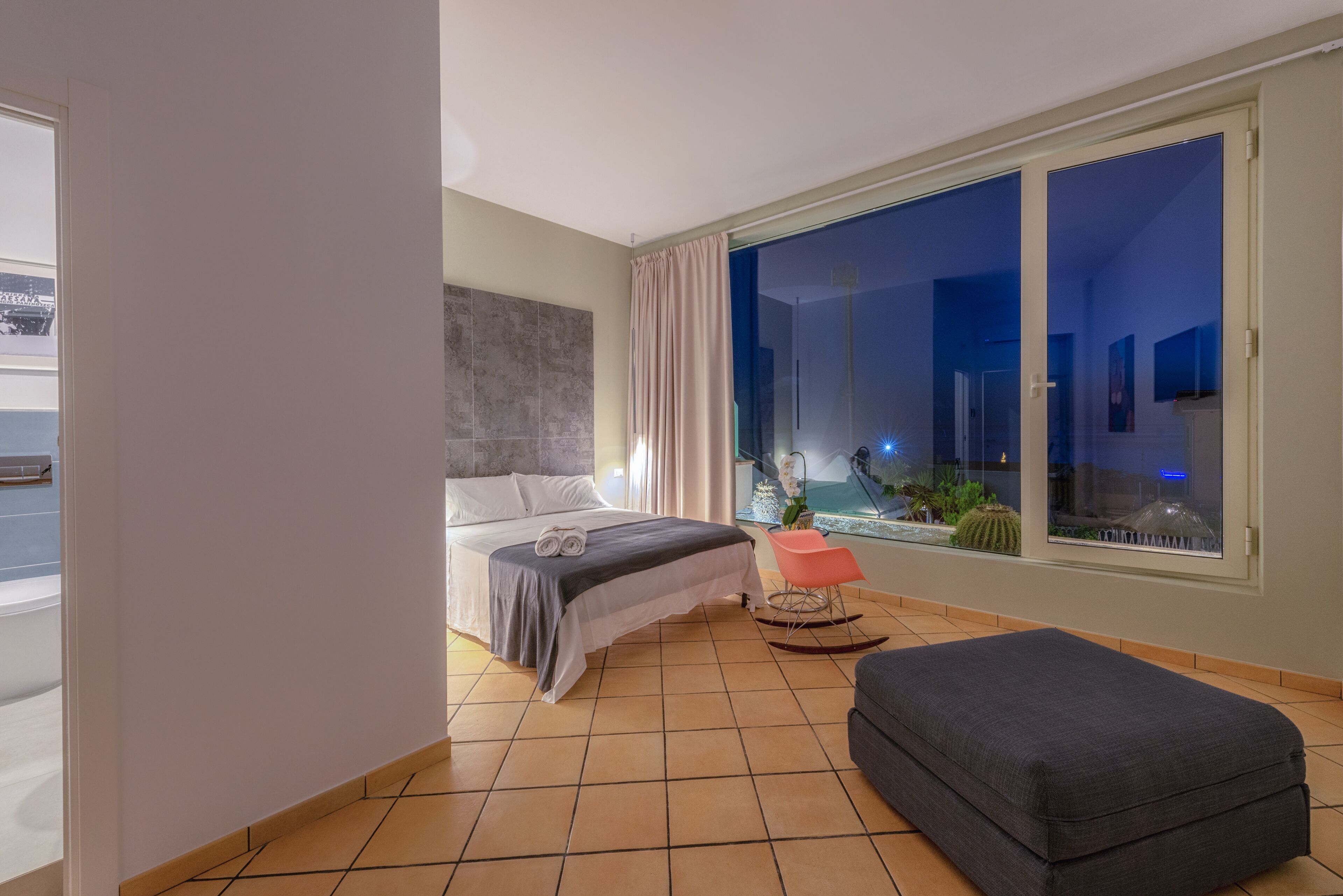 Camera Superior, vista mare | Biancheria da letto ipoallergenica, copriletto in piuma