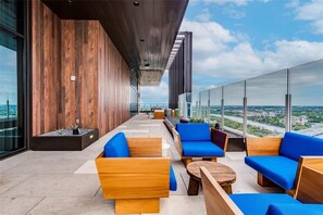 Terrace/patio - Heated Rooftop Pool | Free Parking! | Skyline View (Austin)