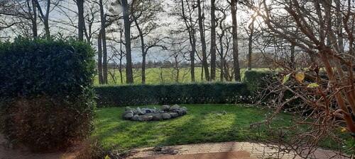 Ruhige Lage in Strandnähe.