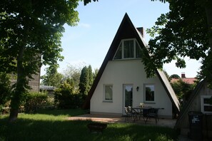 Outdoor dining - Ruhiges, Abgeschlossenes Grundstück in Strandnähe (Ostseebad Ahrenshoop)