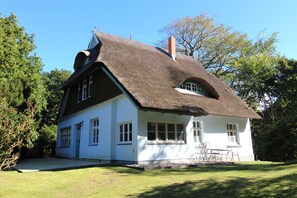 Exterior - Künstlerkolonie Ahrenshoop (Ostseebad Ahrenshoop)