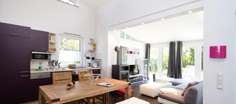 In Absoluter Ruhigen Lage mit Gr0ßem Garten