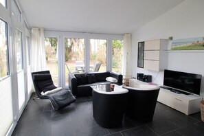 TV, fireplace, DVD player, stereo