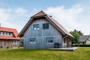 Exterior - Ideal für Gruppen bis 10 Personen in Kombination mit Haus Wiesenweite (Born)