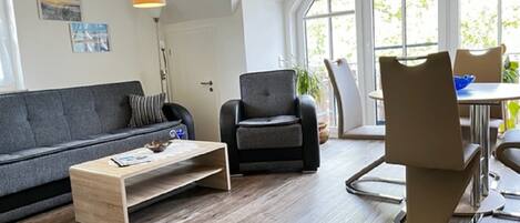 Tv, dvd-spelare och en stereo