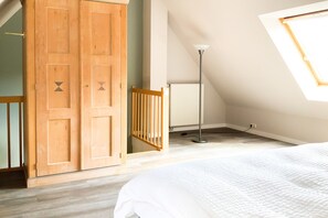 2 soverom, strykejern/-brett, reiseseng for barn og wi-fi (inkludert)