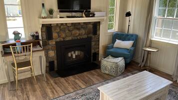 Smart TV, video games, DVD player, video library