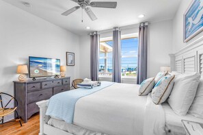 4 bedrooms, iron/ironing board, free WiFi, bed sheets - Deja Blue - Pet Friendly, Beach Access, Ocean View, Private Pool! (St. George Island)