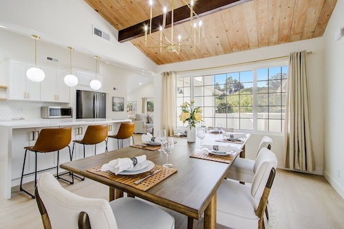 3892 Carmel Pearl - Remodeled, A Perfect Getaway