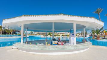 2 bars/lounges, poolside bar, beach bar