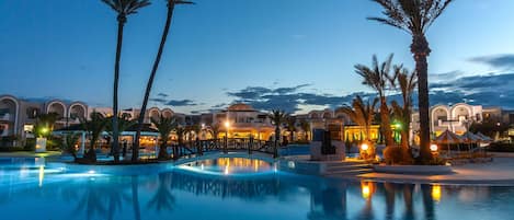 Indoor pool, seasonal outdoor pool