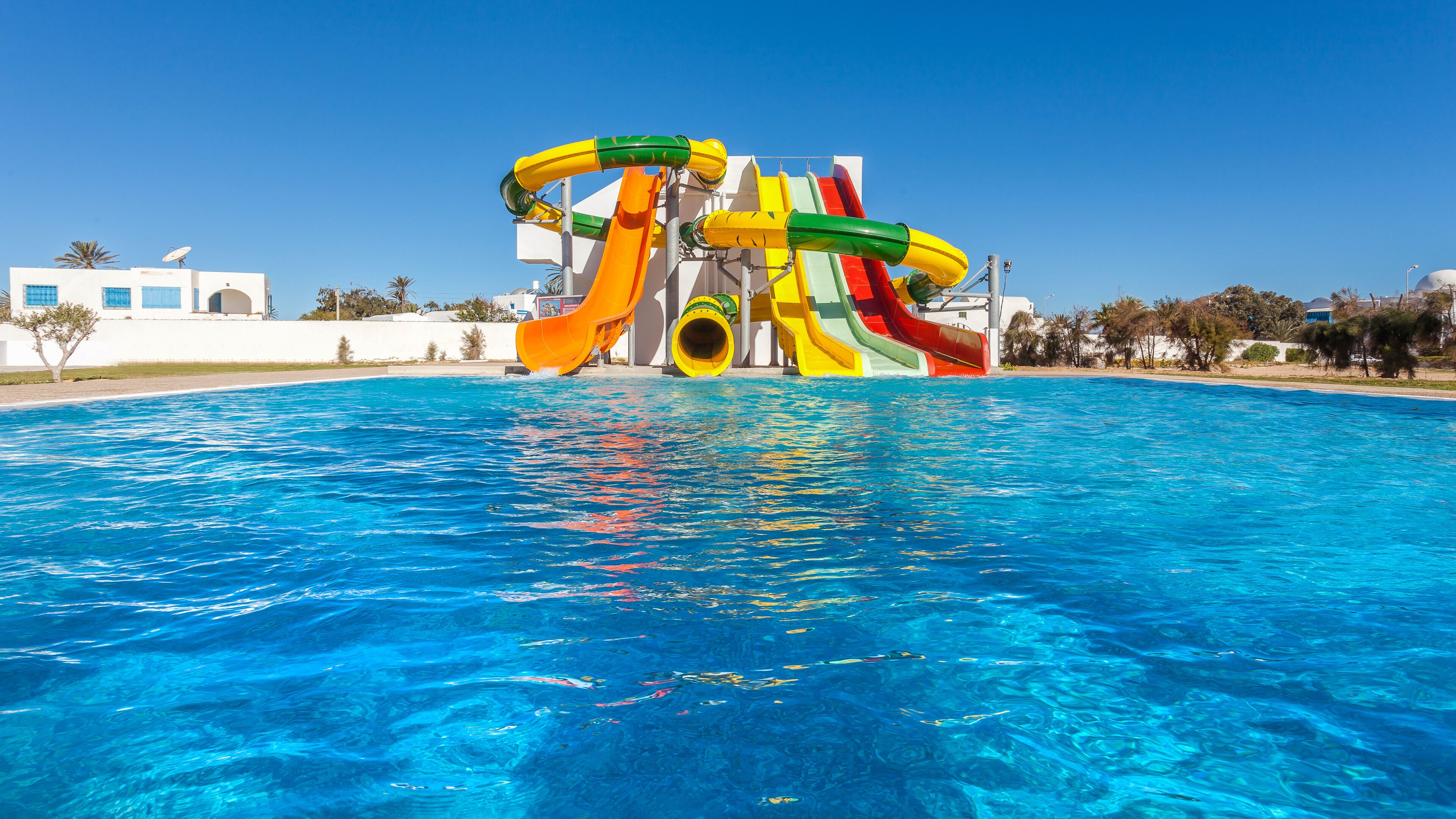 Indoor pool, seasonal outdoor pool