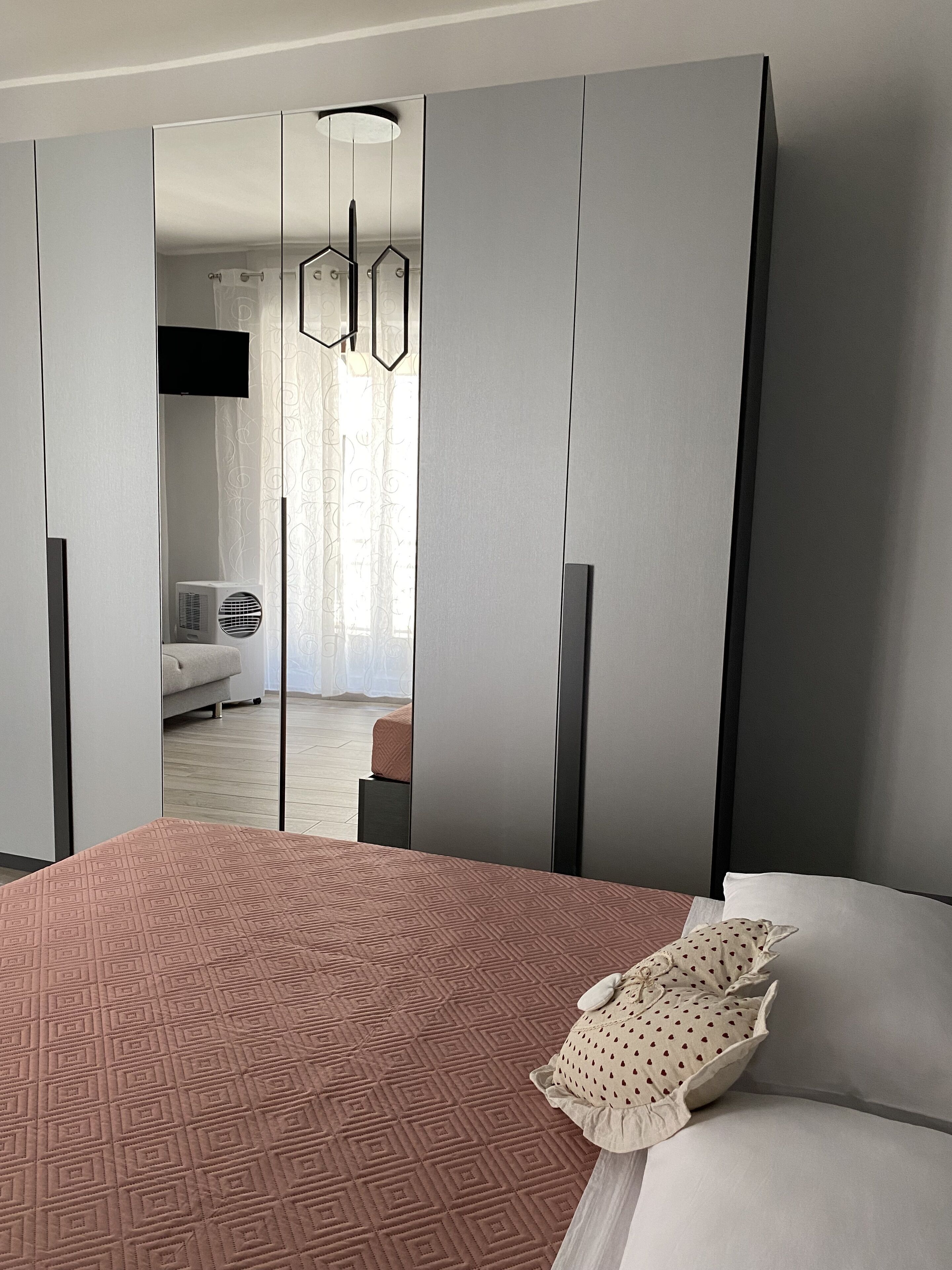 2 chambres, fer et planche à repasser, Wi-Fi gratuit, draps fournis