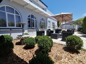 Front of property - Villa Venusta (Hermanus)