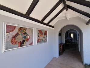 Fachada de la propiedad