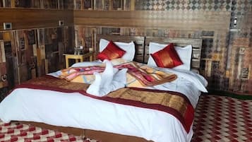 Luxury Cottage, Lake View | 1 bedroom, hypo-allergenic bedding, bed sheets