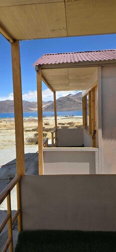 Pangong Sunrise Cottage & Resort 