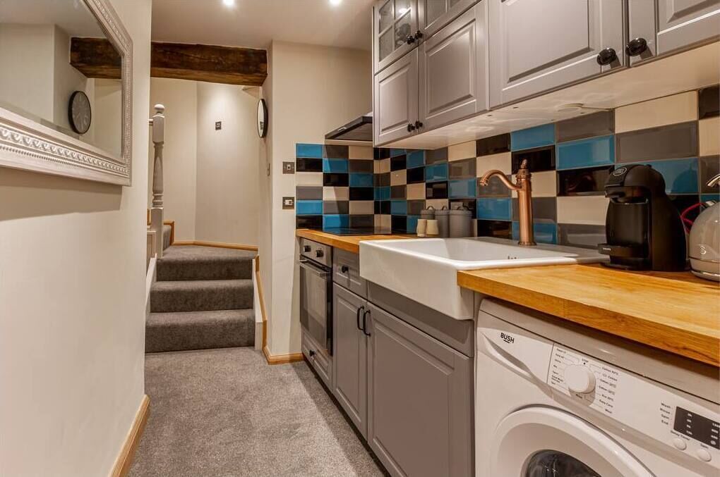 The Merchant House 2 Bedroom Basement