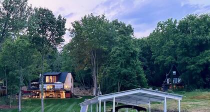 50% OFF Book by 12/31 Luxury, Lakefront, Firepit, Hot Tub- Lone Oak Lakehouse