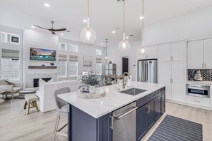 Interior - Luxury & Coastal Comfort At This Captivating Retreat in Cinnamon Shore South (Port Aransas)