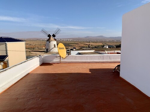 Fuerteventura beautiful apartment view Mill and mountains.Wi-Fi, relax nature