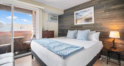 LOCATION! LOCATION! LOCATION! Brigantine Beachfront Getaway!