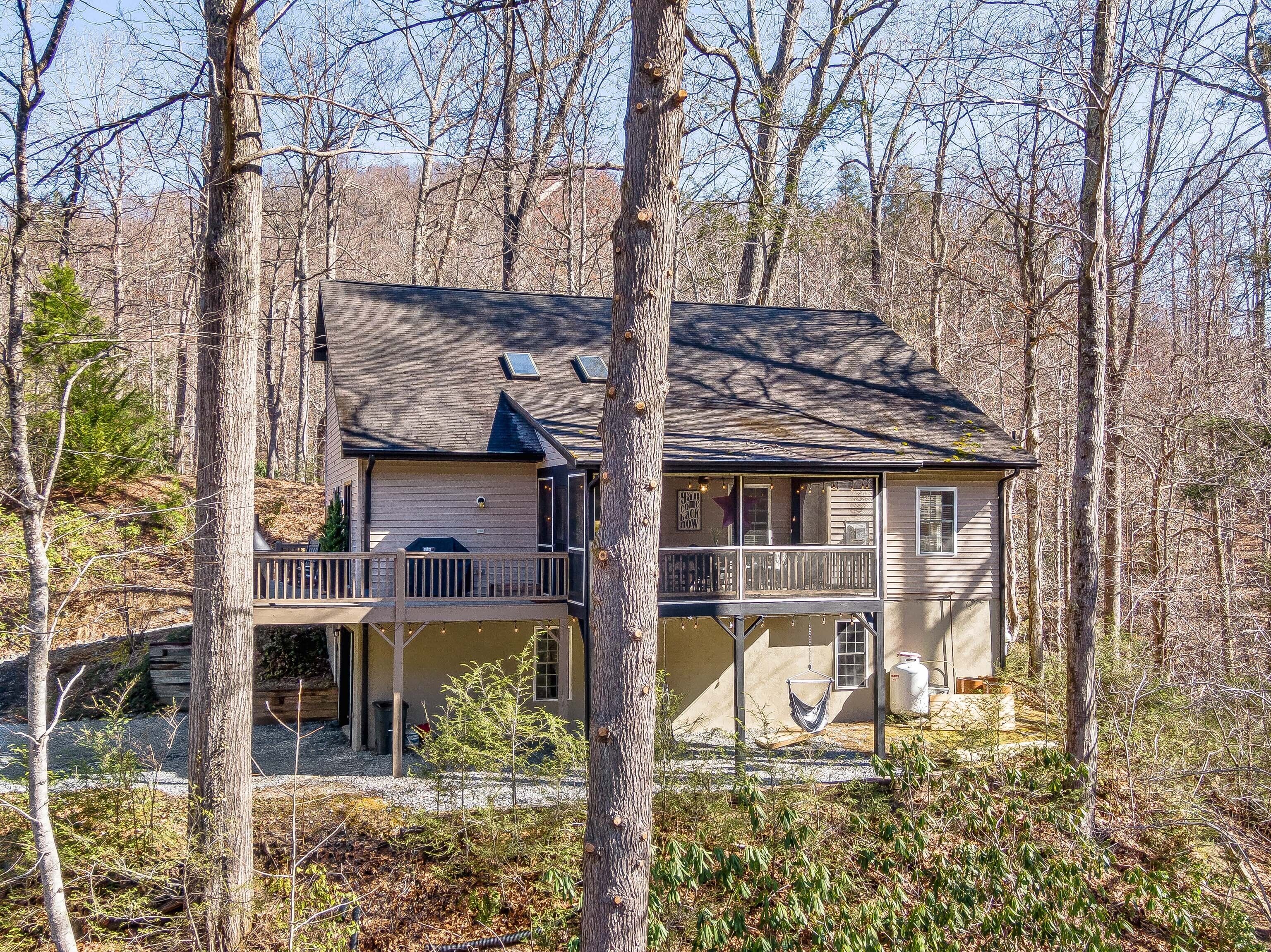 Foothill Falls, Waterfront/Gameroom/Pets Welcome!