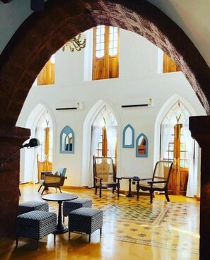 Interior entrance - The Postcard Saligao (Consua)