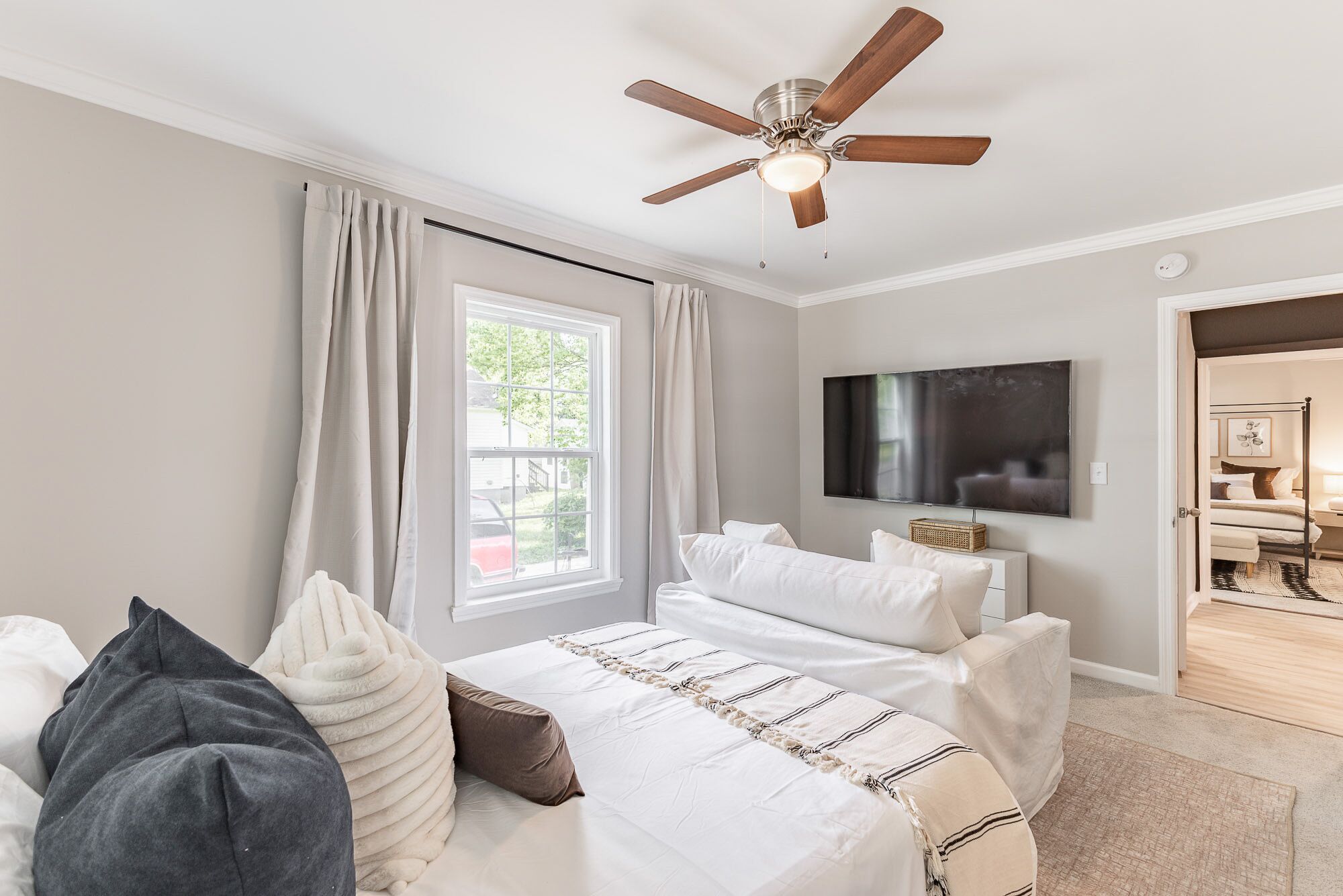 LUX Retreat Heart of Huntsville