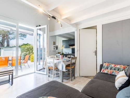 Les Palmyriennes by Interhome