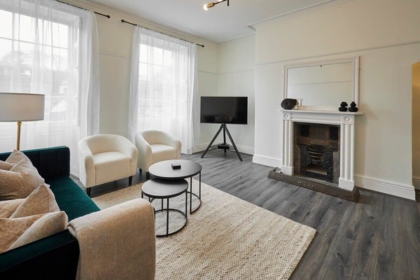 Scoresby Place, Whitby - Host & Stay