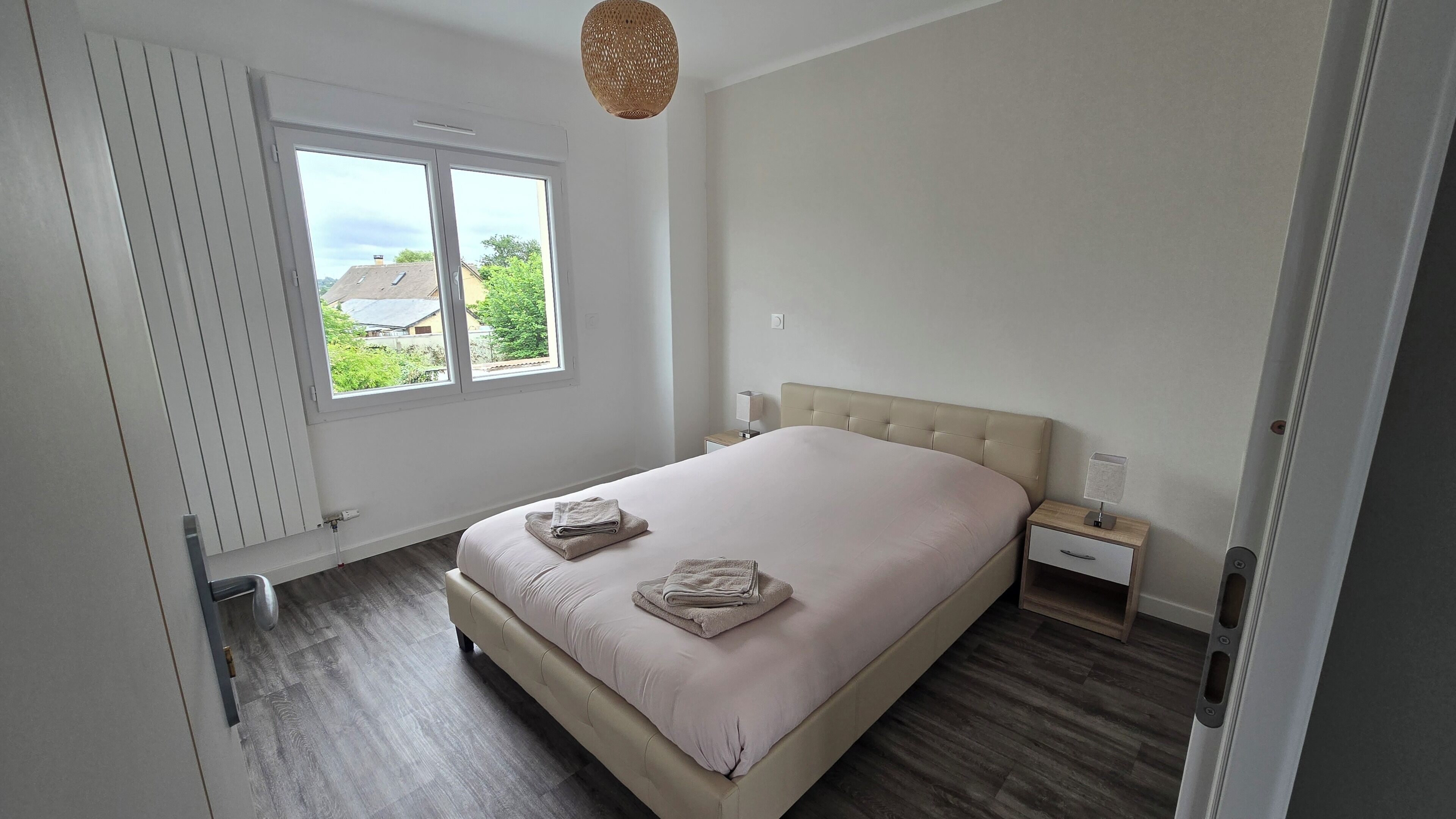 4 bedrooms, travel crib, free WiFi, bed sheets