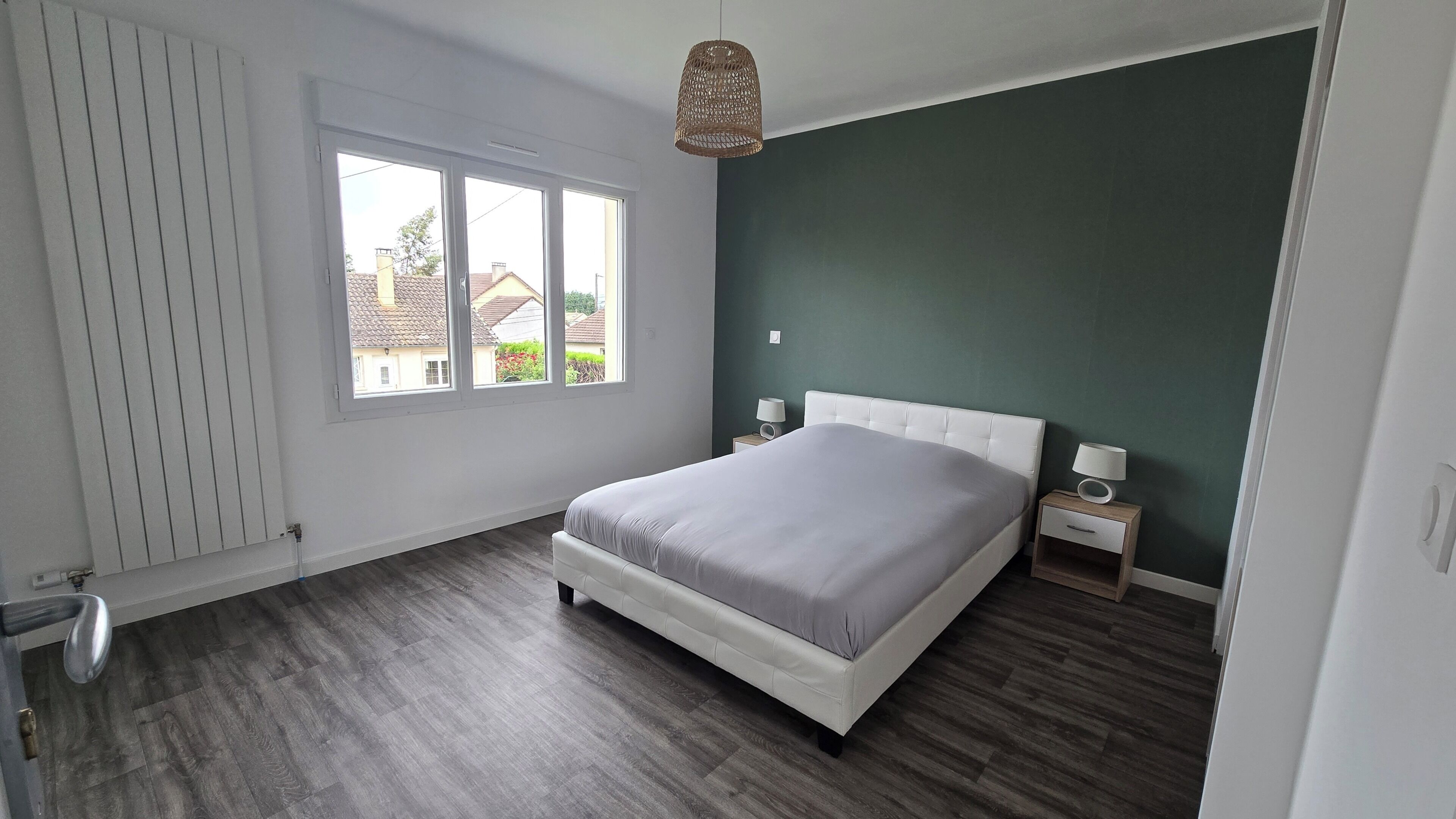 4 quartos, berço de viagem, Wi-Fi de cortesia, roupa de cama