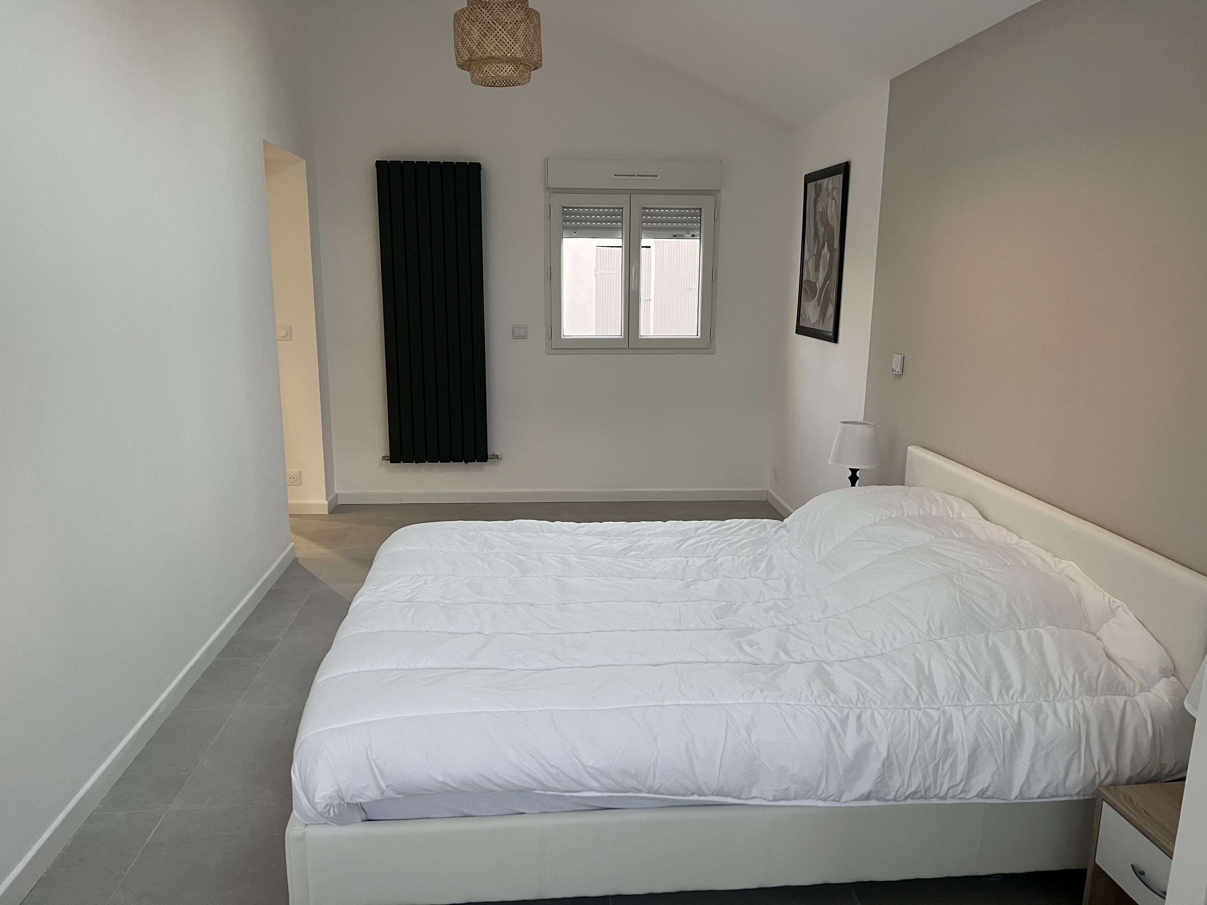 4 bedrooms, travel cot, free WiFi, bed sheets