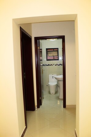 Comfort Apartment | Bathroom