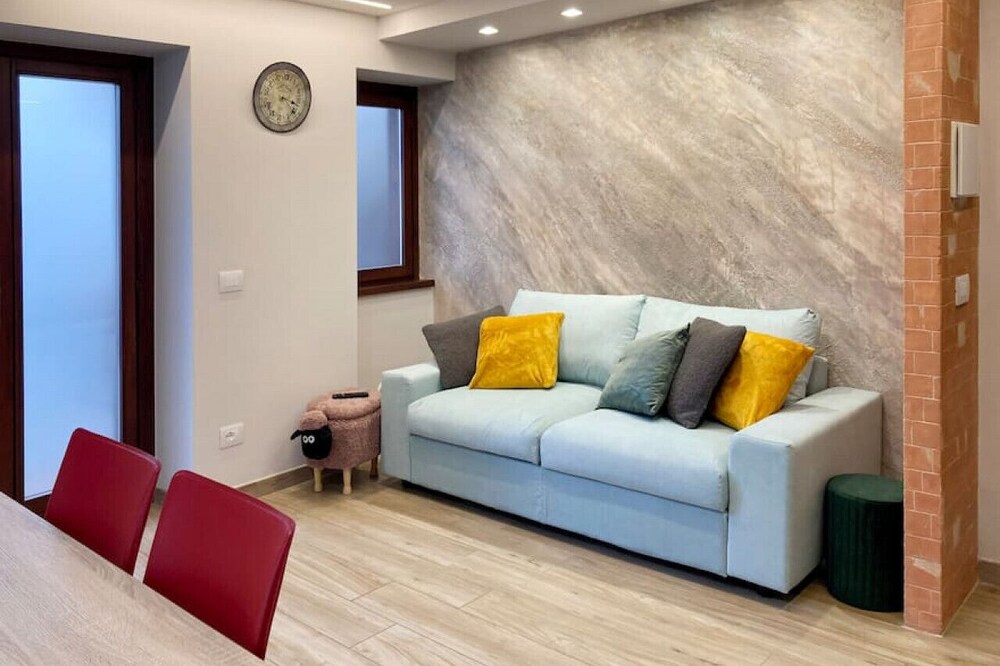 MyAmazingTimes · Lovely bright apartment in Barzio center