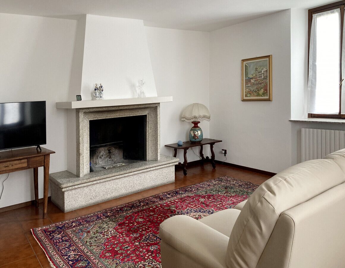 Gorgeous large apartment in mountains