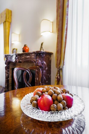 Dining - Palazzetto Manin San Marco (Venice)